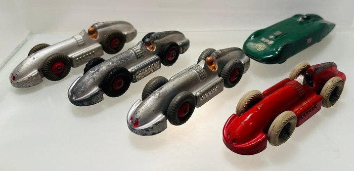 Dinky Toys 1:43 - Voiture miniature (5) - 5 dinky toys : 4, Hobby en Vrije tijd, Modelauto's | 1:5 tot 1:12