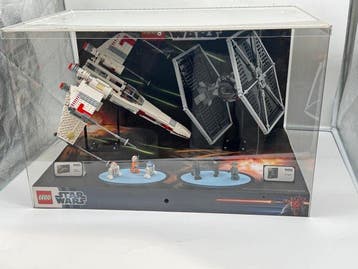 Lego Winkel display - Star Wars - Rare Episode 4 Display Tie
