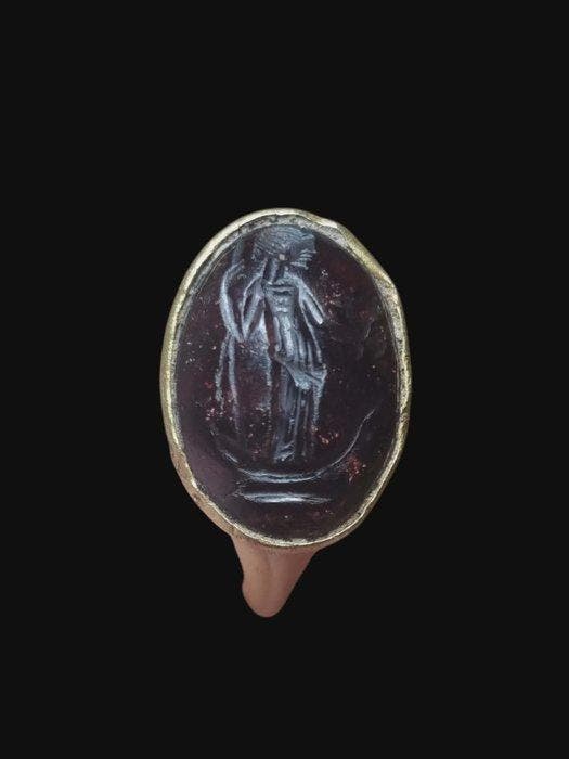 Oud-Romeins Geel goud, Stunning Intaglio Carnelian Seal (XRF, Handtassen en Accessoires, Antieke sieraden