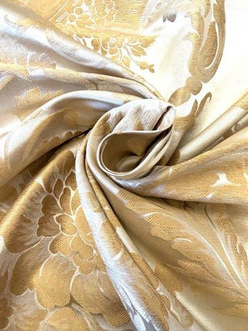 1773100% zijde (met decor in viscose) Verfijnde, elegante