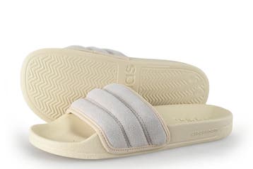 Adidas Slippers in maat 38 Beige, Slippers, Beige, Zo goed als nieuw, Verzenden