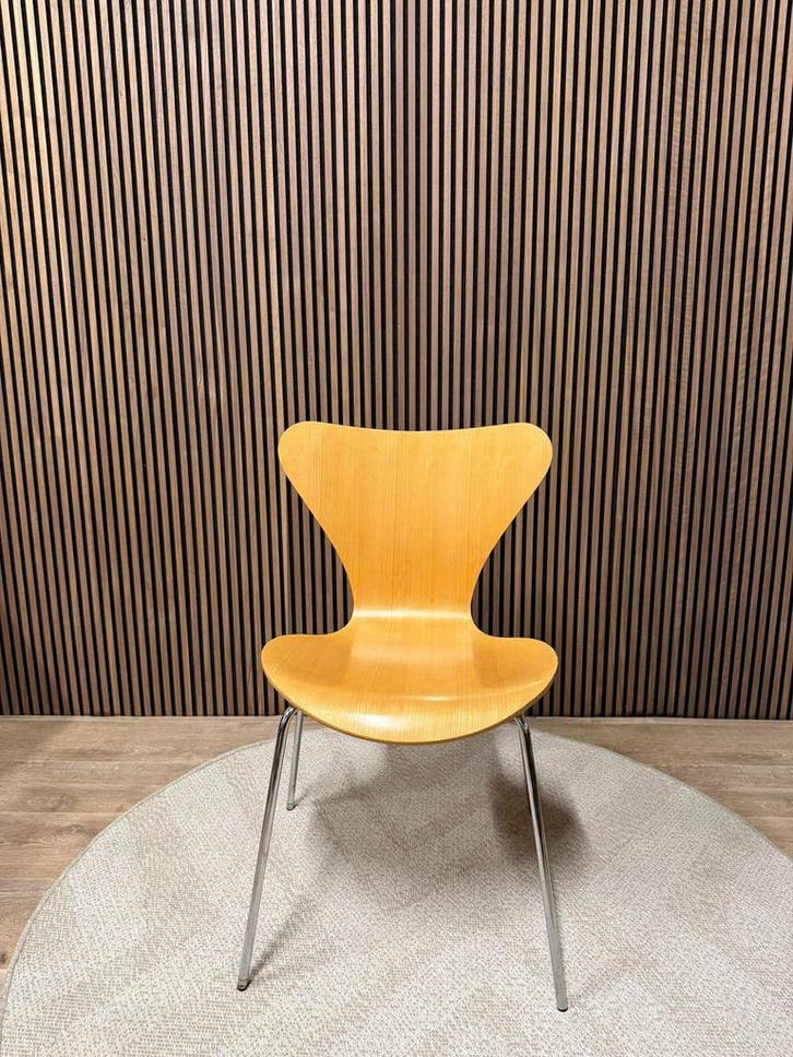 Voorraad Fritz Hansen Vlinderstoel Series 7 stoel, Huis en Inrichting, Stoelen, Zo goed als nieuw, Hout, Verzenden