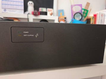 NAD - 2240PE Solid state eindversterker, Nieuw