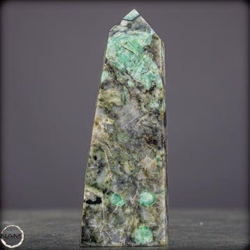 Majestueus smaragdobelisk uit de legendarische Muzo-mijn –, Antiquités & Art, Curiosités & Brocante