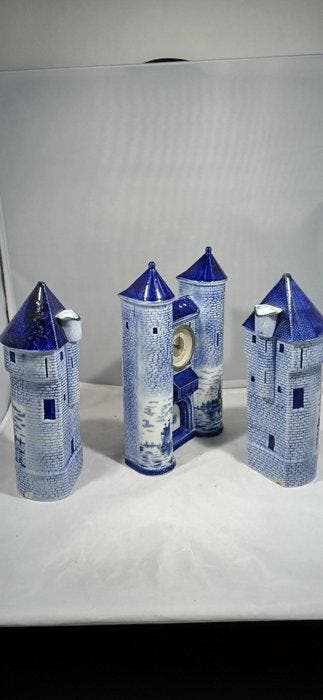 Klok en garnituur set (3) - Mid 20th century - Ceramic clock, Antiek en Kunst, Antiek | Klokken