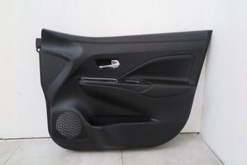 deurbekleding rechtsvoor Nissan Micra V K14, Verzenden
