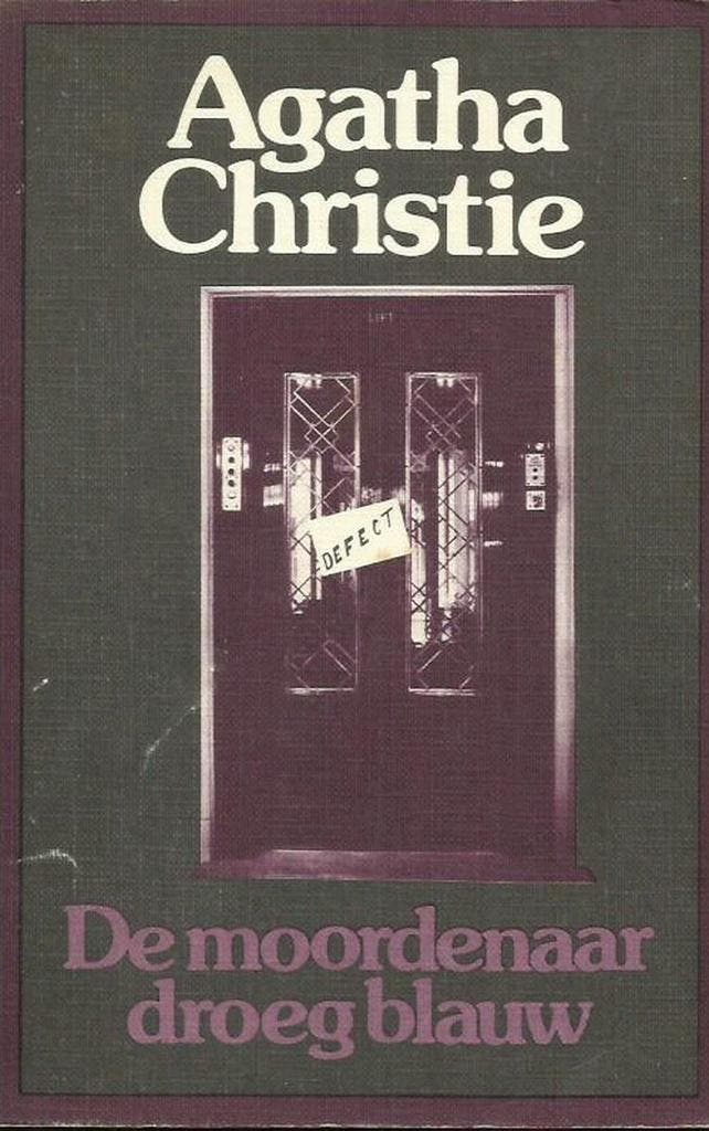 De moordenaar droeg blauw / Agatha Christie / 8, Boeken, Thrillers, Gelezen, Verzenden