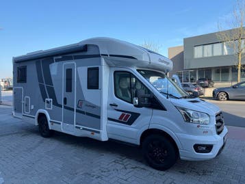 Challenger 317 Graphite Edition - Arctic -Automaat, Caravans en Kamperen, Automaat, Ringverwarming, Ford, 7 tot 8 meter