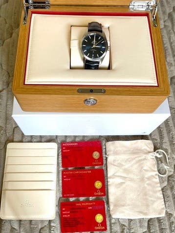 Omega - Globemaster - 130.33.39.21.03.001 - Heren - 2018