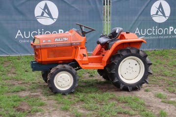 Veiling: Minitractor Kubota B1-15 Bulltra Diesel 15pk, Articles professionnels, Ophalen