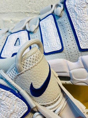 Nike - Uptempo White Embossed Royal Blue P40 - Sneakers -, Nieuw
