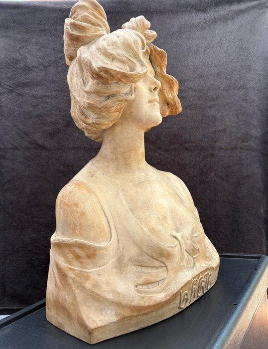 Goldscheider - HANIROFF - Buste, “La Fierté” - 66 cm -, Antiquités & Art, Antiquités | Meubles | Chaises & Canapés