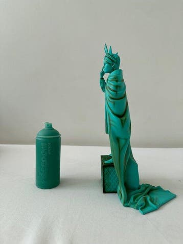 MIGHTY JAXX X BRANDALISED LIBERTY GIRL FREEDOM EDITION