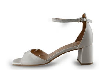 Laurent David Sandalen in maat 42 Beige, Vêtements | Femmes, Verzenden, Sandalen of Muiltjes