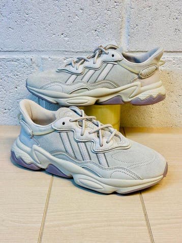 Adidas - Ozweego Grey Blossomgame P41,5 - Sneakers - Maat: