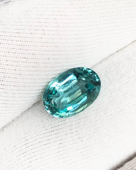 1 pcs Groen, Blauw Smaragd - 3.23 ct - International, Handtassen en Accessoires, Edelstenen