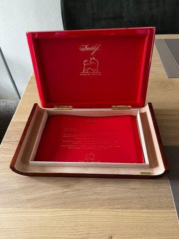 Davidoff - Sigarendoos - Year of the Ox - Hout, Emaille,, Nieuw