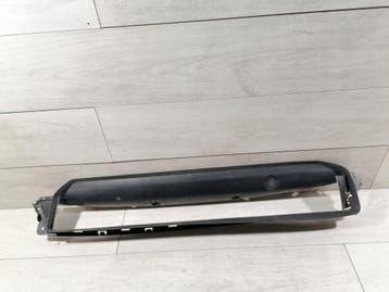 Tesla S lift luchtinlaat 1057847-00-E, Verzenden