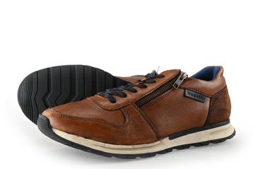 Bugatti Sneakers in maat 43 Cognac, Kleding | Heren, Schoenen, Bugatti, Overige kleuren, Verzenden, Zo goed als nieuw