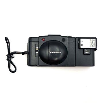 Olympus XA2 + A11 flash | Analoge compactcamera