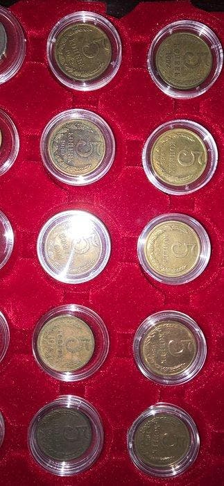 Rusland. Collection of coins and banknotes incl. restrike