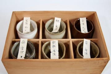 Karatsu Ware Yunomi-set — zes glazuurtypen - Steengoed -