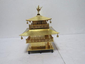 Jutetsu (en fonte) maquette miniature de Kinkaku-ji