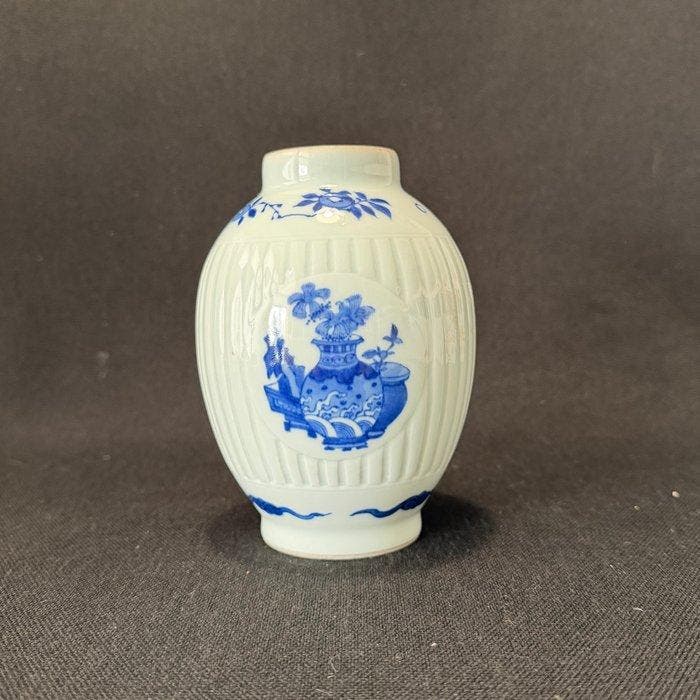 Vaas - Porselein - China, Antiek en Kunst, Antiek | Overige Antiek