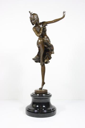 D.H. Chiparus (1886 - 1947) - after - sculptuur, Charleston