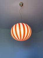 MIMU interior - Kroonluchter - Rode filigraan-strepenlamp -