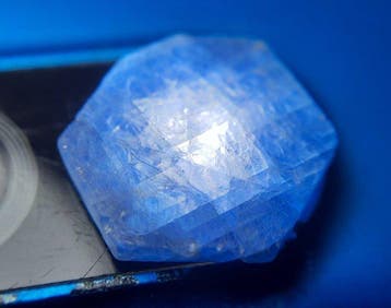 100 ct - onbehandelde blauwe saffier - Ruw- 20 g