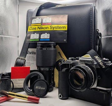 Nikon FE + MD-1 + 2 Objektive + Zubehör | Analoge camera