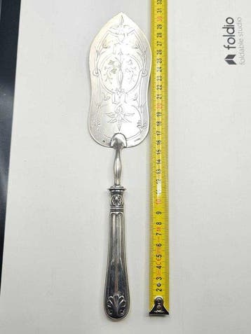 Christofle - Gebakschep - Model met schelp - Verzilverd