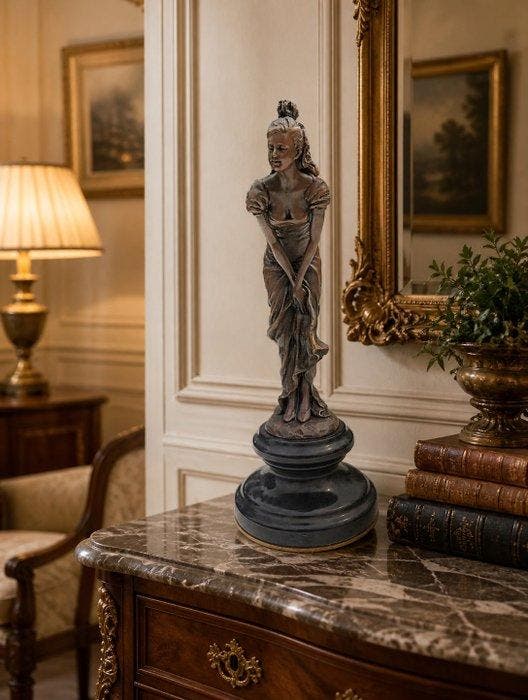 Brons beeld van een voorovergebogen dame - sculptuur, miss, Antiek en Kunst, Kunst | Designobjecten