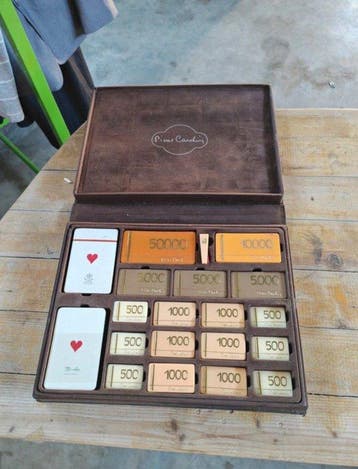 Pokerset - RARE Vintage Poker Set - Cardin - Cards - Chips -