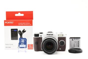 Pentax Q10 Brown + smc 2.8-4.5/5-15mm ED AL Spiegelloze