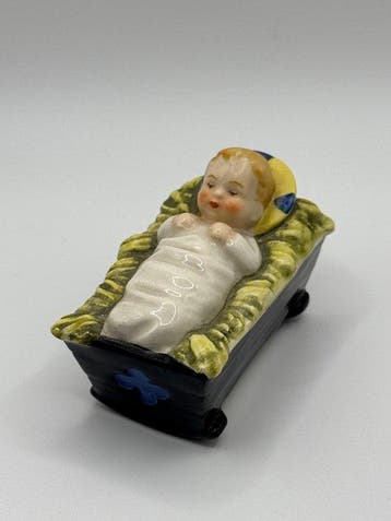 W. Goebel - Beeldje - Nativity set figures (9) - Porselein,