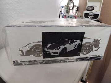 Minichamps 1:18 - Modelauto - Porsche Spyder RS - Weissach