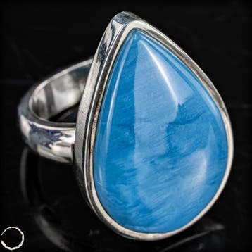 Exclusieve dumortieriet-ring uit Peru – heldere elegantie in