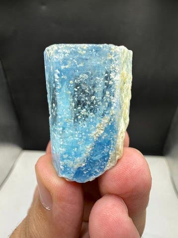 Cristal daigue-marine bleu profond de la vallée dHaramosh,, Antiquités & Art