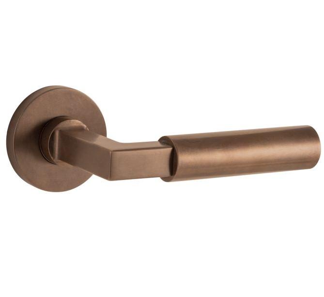 Deurklink op geveerd rozet Bauhaus/Vivo messing antiek brons, Doe-het-zelf en Bouw, Overige Doe-Het-Zelf en Bouw, Nieuw