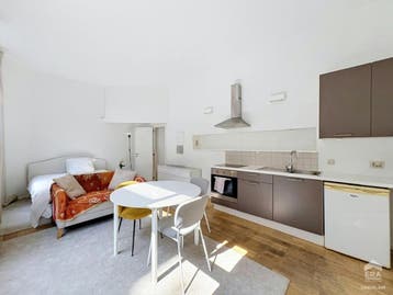 Appartement aan Rue de la Victoire, Saint-Gilles