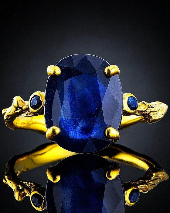 Natuurlijke blauwe saffier ring - 925 Sterlingzilver - goud, Antiek en Kunst, Curiosa en Brocante