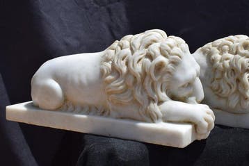 sculptuur, Coppia di leoni in marmo di Carrara - 16 cm -