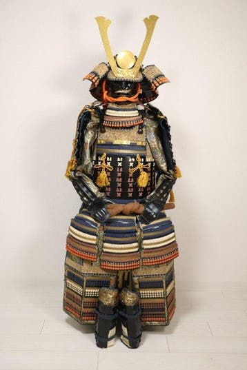 Armure japonaise (Tosei Gusoku) — Cuirasse noire avec, Antiquités & Art