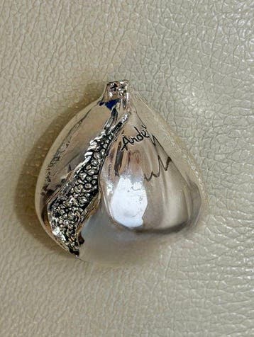 Beeldje - FIG fruit with textured seeds - .925 zilver