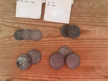 Bulgarie. 1902-1992 Partij van 2,4 kg met veel munten in