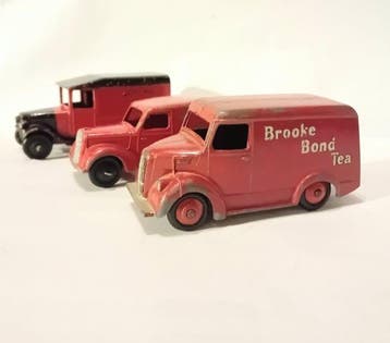 Dinky Toys 1:43 - Model bestelwagen (3) - Royal Mail Van, Hobby en Vrije tijd, Nieuw