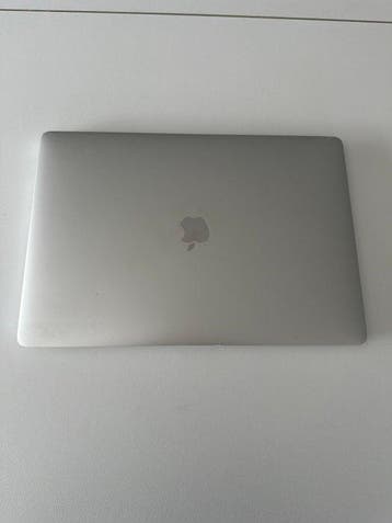 Apple MacBook Pro 15 Touch Bar (2016) | i7 2.6GHz | 16GB