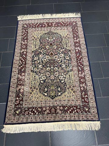 Isphahan - Vloerkleed - 205 cm - 136 cm, Nieuw